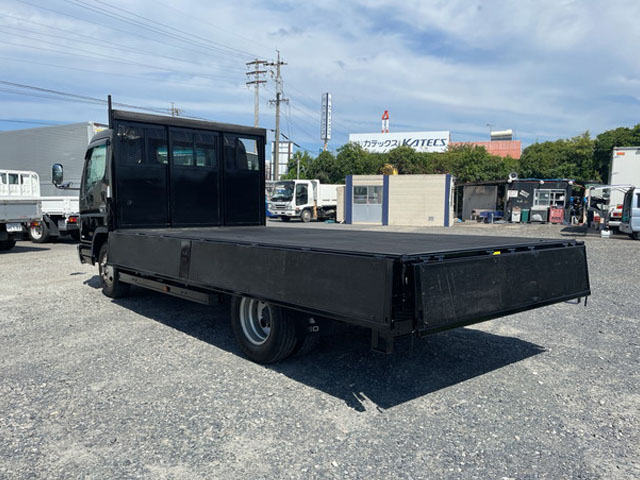 三菱ふそうキャンター平ボディ小型（2t・3t）[写真11]