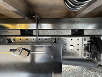 三菱ふそうキャンター平ボディ小型（2t・3t）[写真21]