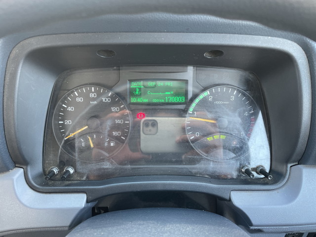 三菱ふそうキャンター平ボディ小型（2t・3t）[写真38]