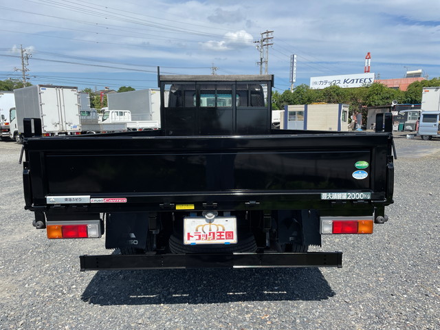 三菱ふそうキャンター平ボディ小型（2t・3t）[写真09]