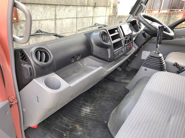 日野デュトロアルミブロック小型（2t・3t）[写真29]