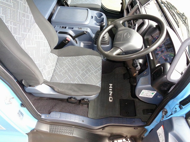 日野レンジャーアルミウイング増トン（6t・8t）[写真36]