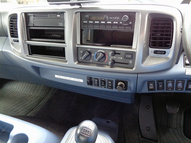 日野レンジャーアルミウイング増トン（6t・8t）[写真38]