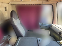 三菱ふそうスーパーグレート平ボディ大型（10t）[写真19]