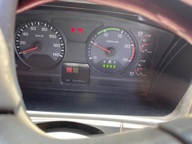 三菱ふそうスーパーグレート平ボディ大型（10t）[写真21]