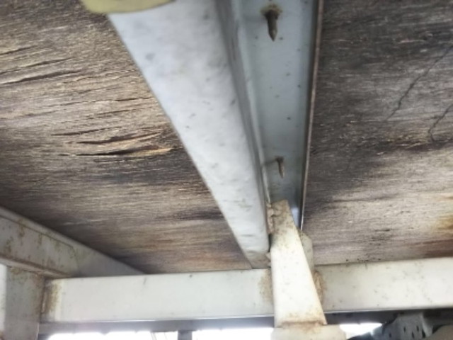 日産アトラス平ボディ小型（2t・3t）[写真12]