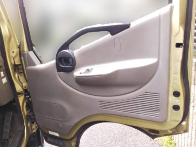 日産アトラス平ボディ小型（2t・3t）[写真18]