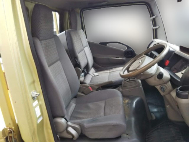 日産アトラス平ボディ小型（2t・3t）[写真20]