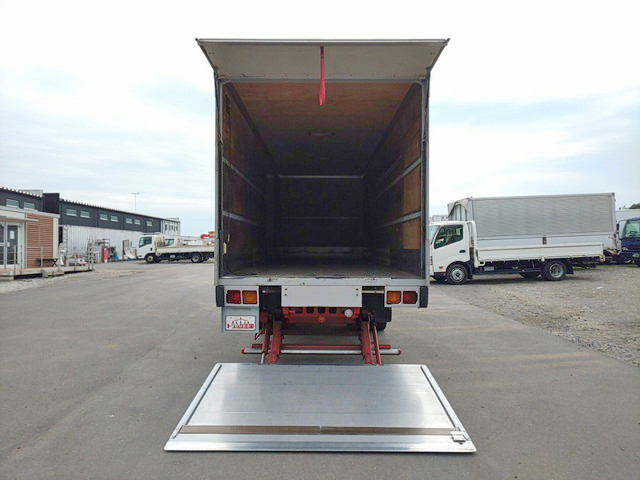 いすゞフォワードアルミバン中型（4t）[写真12]