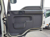 いすゞフォワードアルミバン中型（4t）[写真26]