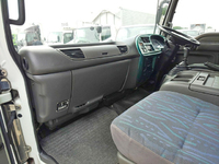 いすゞフォワードアルミバン中型（4t）[写真30]