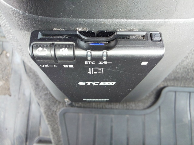 いすゞフォワードアルミバン中型（4t）[写真37]