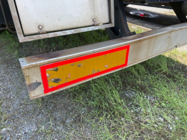 三菱ふそうスーパーグレート平ボディ大型（10t）[写真11]