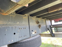 三菱ふそうスーパーグレート平ボディ大型（10t）[写真15]