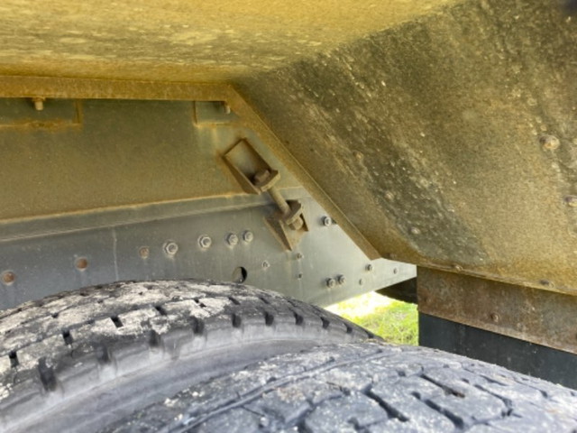 三菱ふそうスーパーグレート平ボディ大型（10t）[写真19]