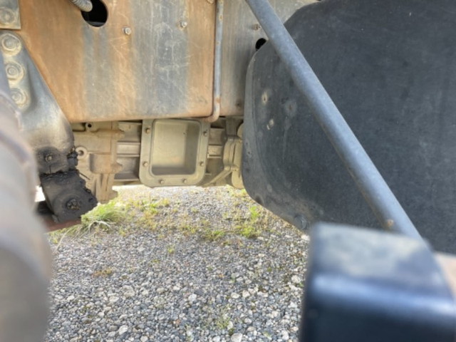 三菱ふそうスーパーグレート平ボディ大型（10t）[写真20]