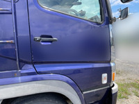 三菱ふそうスーパーグレート平ボディ大型（10t）[写真06]