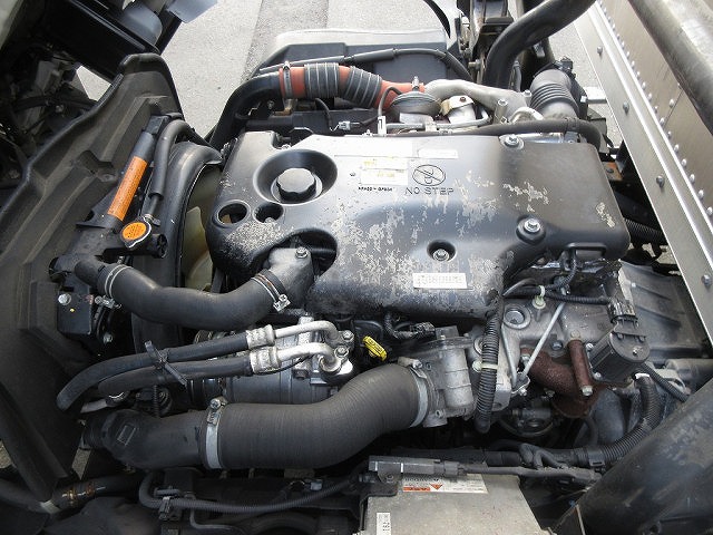 いすゞエルフアルミバン小型（2t・3t）[写真17]