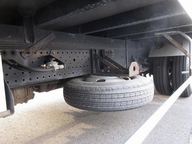 いすゞエルフアルミバン小型（2t・3t）[写真21]