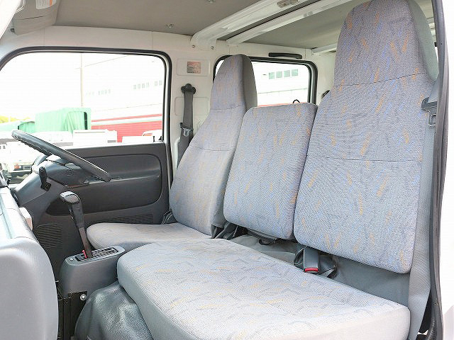 日産アトラスダブルキャブ（Wキャブ）小型（2t・3t）[写真30]