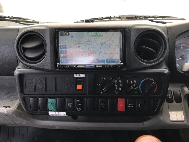 日野デュトロアームロール小型（2t・3t）[写真32]