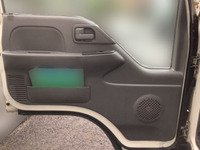 いすゞエルフダブルキャブ（Wキャブ）小型（2t・3t）[写真13]