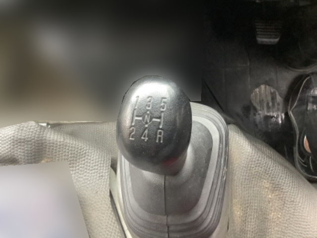 いすゞエルフダブルキャブ（Wキャブ）小型（2t・3t）[写真21]