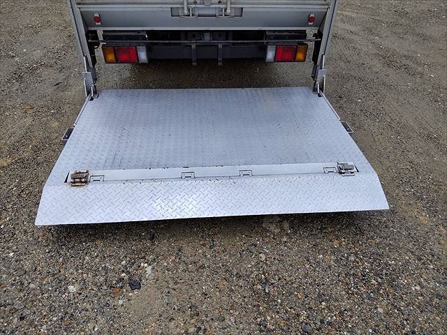 マツダタイタンアルミバン小型（2t・3t）[写真13]