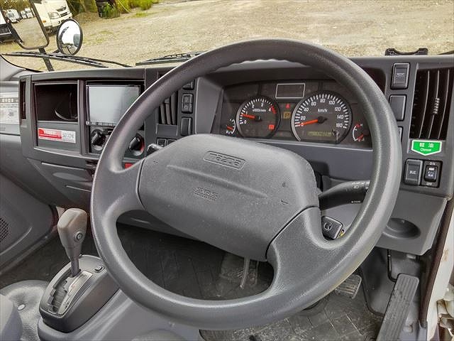 マツダタイタンアルミバン小型（2t・3t）[写真21]