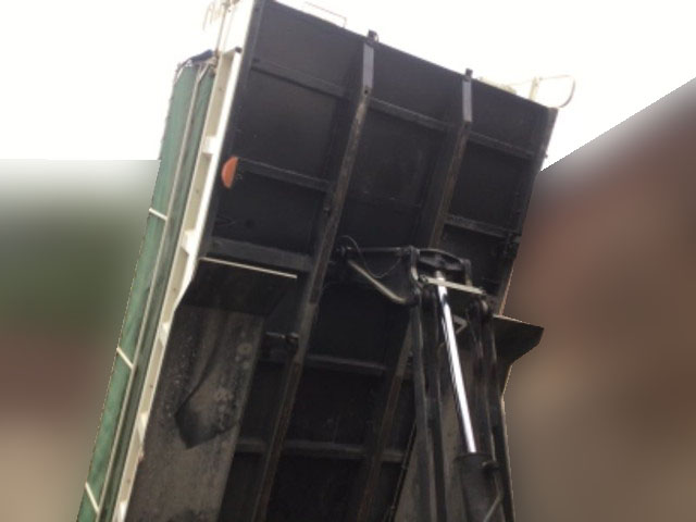 日野プロフィアダンプ大型（10t）[写真06]