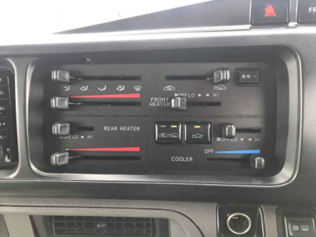 トヨタコースターマイクロバス[写真11]