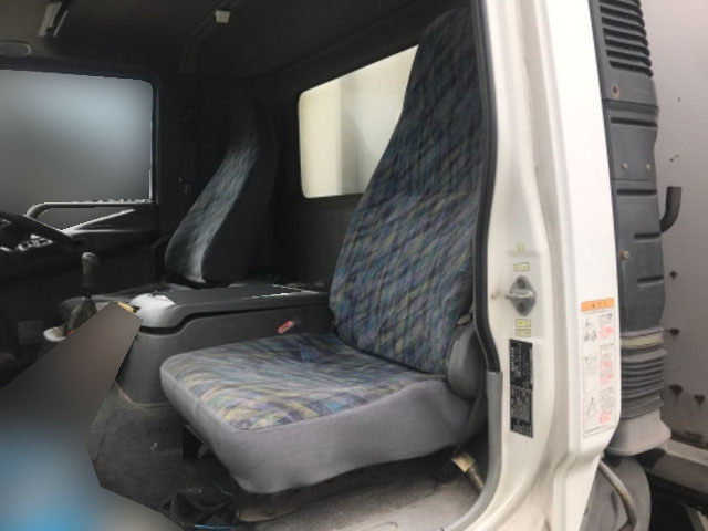 三菱ふそうファイターアルミウイング中型（4t）[写真24]