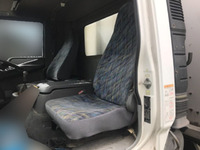 三菱ふそうファイターアルミウイング中型（4t）[写真24]