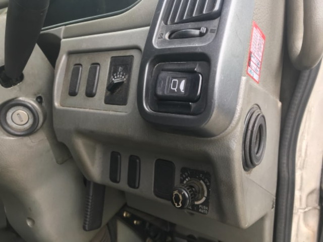 三菱ふそうファイターアルミウイング中型（4t）[写真32]