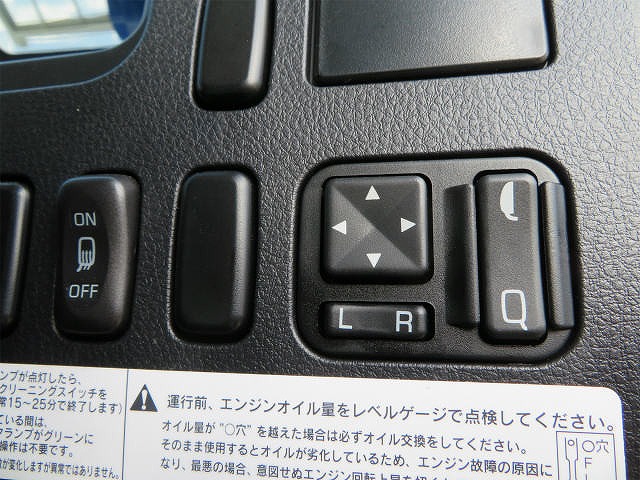 三菱ふそうファイタークレーン4段中型（4t）[写真14]