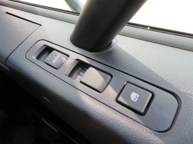 三菱ふそうファイタークレーン4段中型（4t）[写真18]