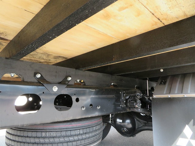 三菱ふそうファイタークレーン4段中型（4t）[写真37]