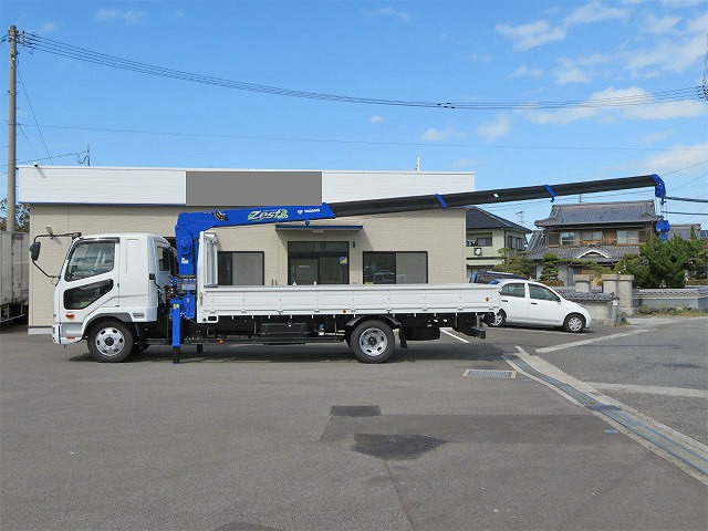 三菱ふそうファイタークレーン4段中型（4t）[写真08]