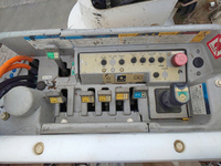 いすゞエルフ高所作業車小型（2t・3t）[写真14]