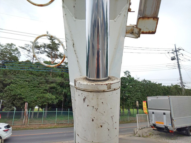 いすゞエルフ高所作業車小型（2t・3t）[写真16]