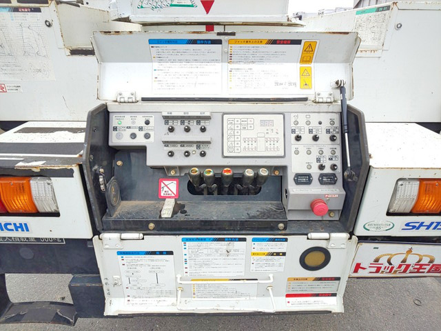 いすゞエルフ高所作業車小型（2t・3t）[写真19]