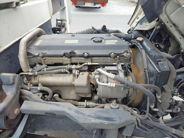 いすゞエルフ高所作業車小型（2t・3t）[写真28]