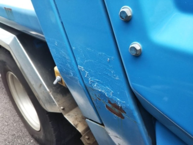 いすゞエルフパッカー車（塵芥車）小型（2t・3t）[写真12]