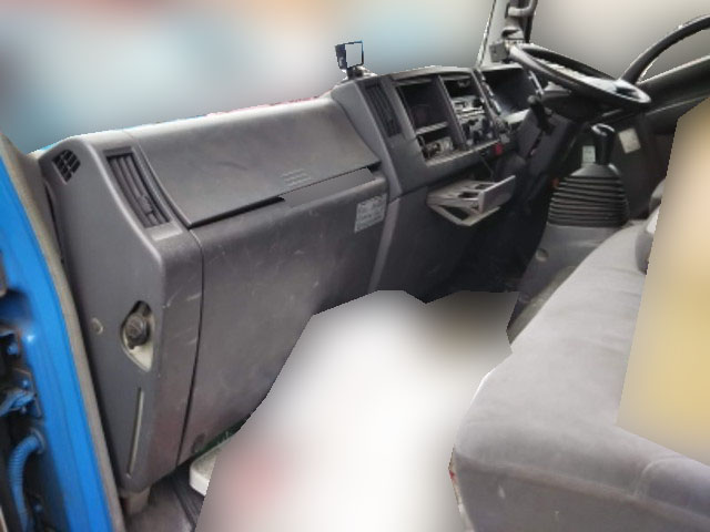 いすゞエルフパッカー車（塵芥車）小型（2t・3t）[写真28]