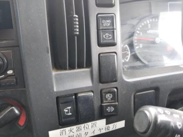 いすゞエルフパッカー車（塵芥車）小型（2t・3t）[写真36]