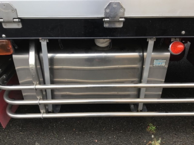 日野プロフィアアルミブロック大型（10t）[写真13]