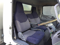 三菱ふそうキャンターアルミバン小型（2t・3t）[写真32]