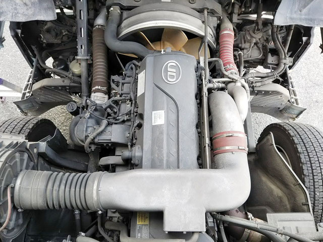 UDトラックスクオンアルミブロック大型（10t）[写真19]