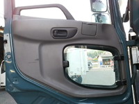 UDトラックスクオンアルミブロック大型（10t）[写真23]