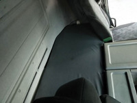 UDトラックスクオンアルミブロック大型（10t）[写真28]